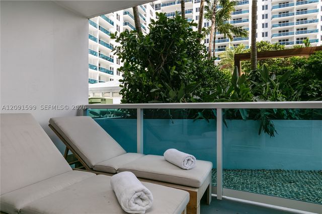 2301 Collins Ave 318, Miami Beach, FL 33139