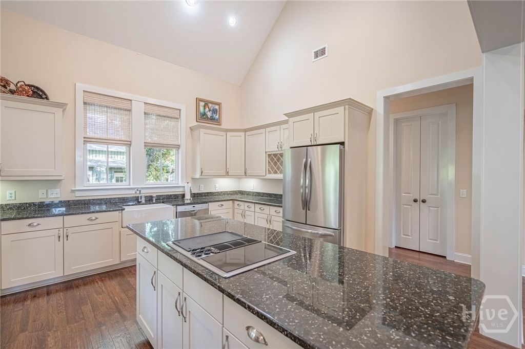 Image 10 of property listing at 3649 Julienton Drive NE, Townsend, GA 31331