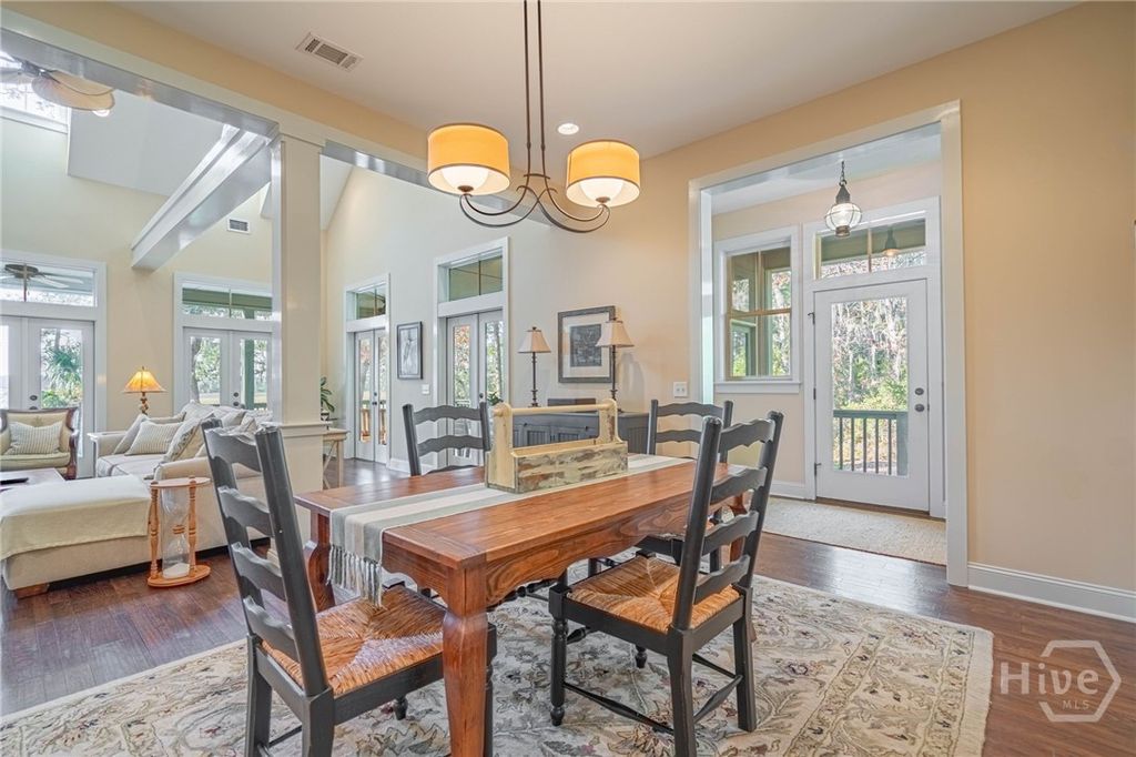 Image 13 of property listing at 3649 Julienton Drive NE, Townsend, GA 31331