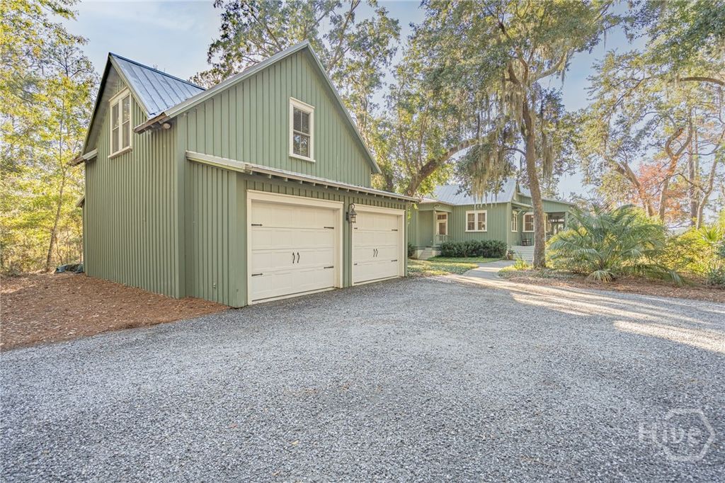 Image 2 of property listing at 3649 Julienton Drive NE, Townsend, GA 31331