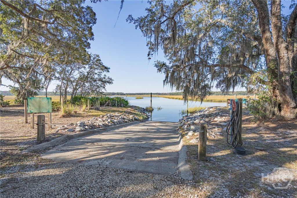 Image 38 of property listing at 3649 Julienton Drive NE, Townsend, GA 31331