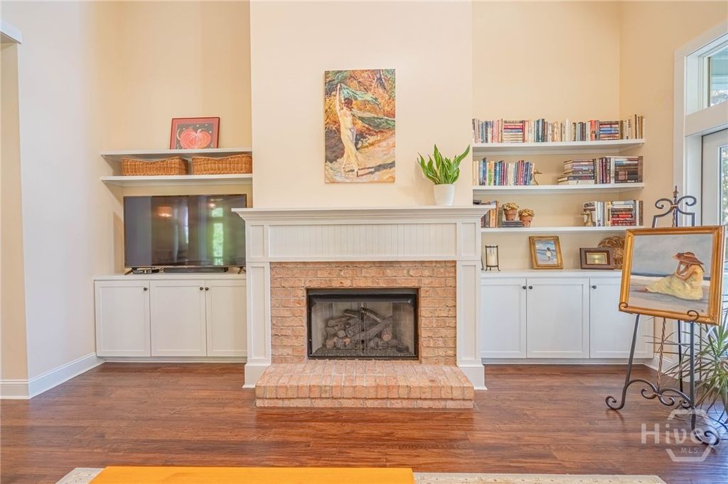 Image 8 of property listing at 3649 Julienton Drive NE, Townsend, GA 31331