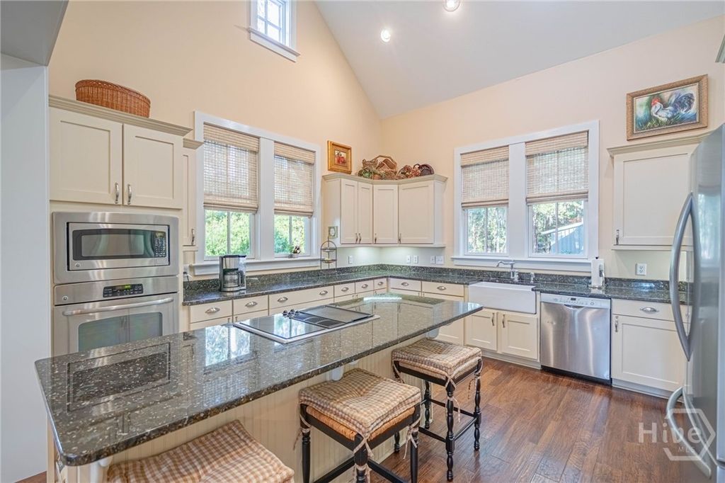 Image 9 of property listing at 3649 Julienton Drive NE, Townsend, GA 31331