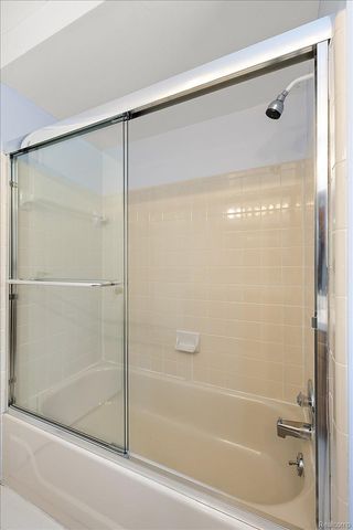 2291 Red Maple Drive, Troy, MI 48098