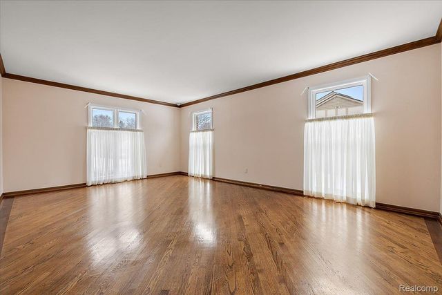 2291 Red Maple Drive, Troy, MI 48098