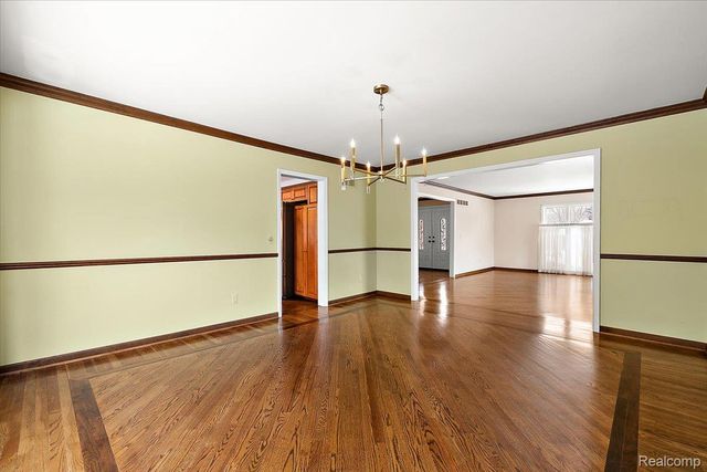 2291 Red Maple Drive, Troy, MI 48098