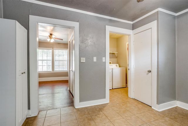 410 W Baylor Street, Weatherford, TX 76086