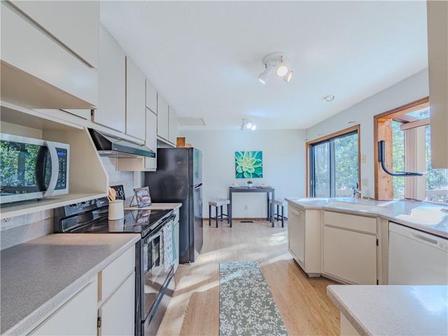 3053 Pointe Court, Snellville, GA 30039