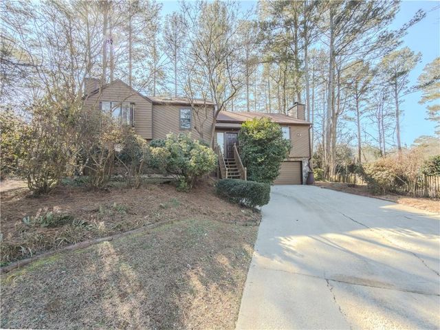 3053 Pointe Court, Snellville, GA 30039
