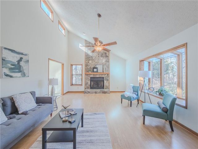 3053 Pointe Court, Snellville, GA 30039