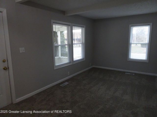 328 W Greenlawn Avenue, Lansing, MI 48910