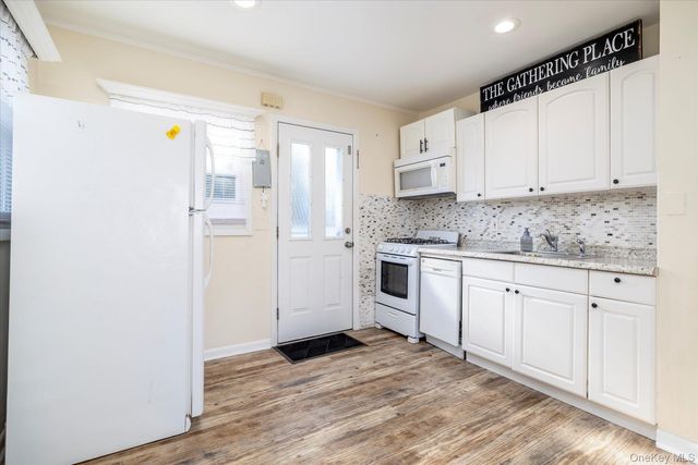 130 Cleveland Avenue, Massapequa, NY 11758