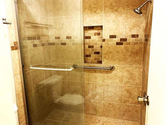 8303 Autumn Willow Drive, Tomball, TX 77375