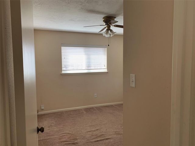 8303 Autumn Willow Drive, Tomball, TX 77375