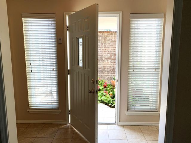 8303 Autumn Willow Drive, Tomball, TX 77375
