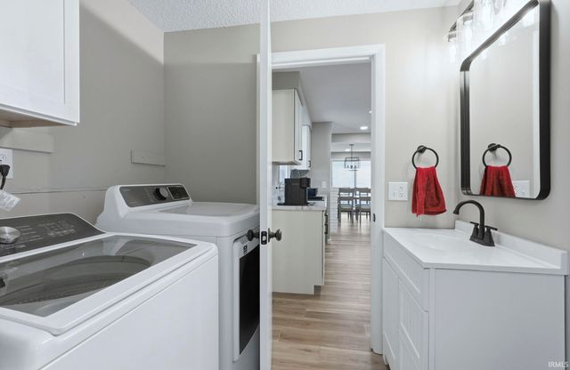 4837 Belvidere Drive, Fort Wayne, IN 46835