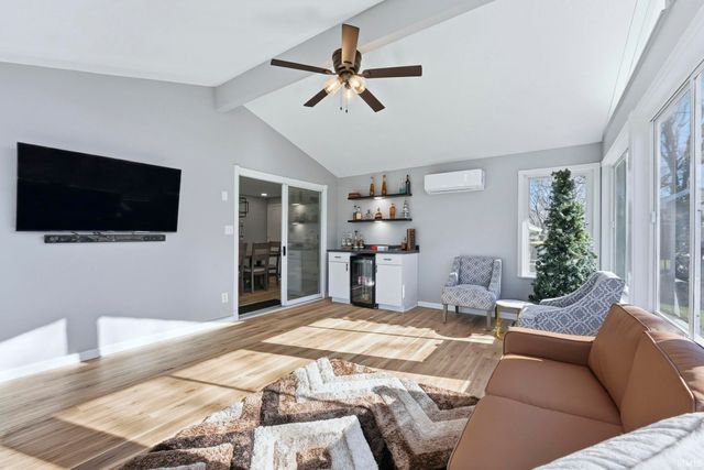 4837 Belvidere Drive, Fort Wayne, IN 46835