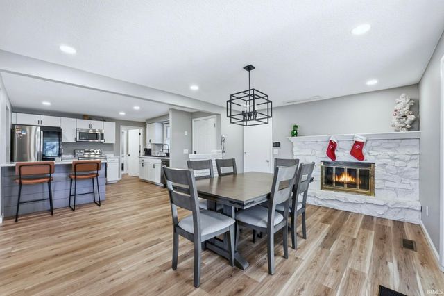 4837 Belvidere Drive, Fort Wayne, IN 46835