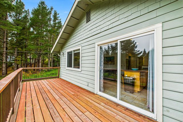 8989 Shelter Cove Road, Shelter Cove, CA 95589