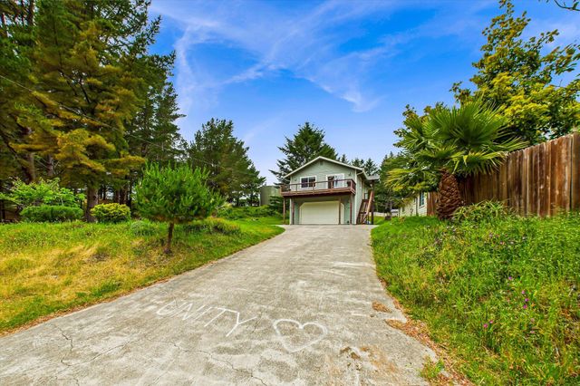8989 Shelter Cove Road, Shelter Cove, CA 95589