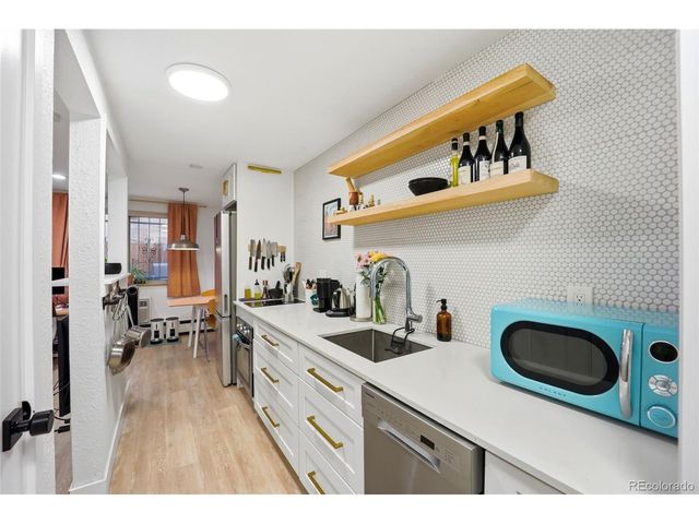 148 S Emerson St 104, Denver, CO 80209