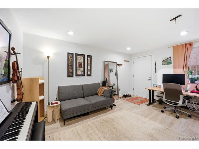 148 S Emerson St 104, Denver, CO 80209