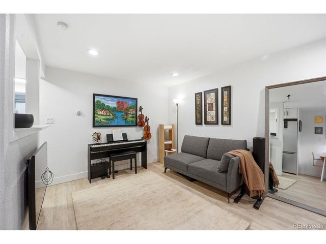 148 S Emerson St 104, Denver, CO 80209