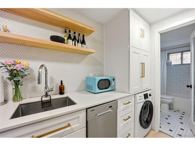 148 S Emerson St 104, Denver, CO 80209