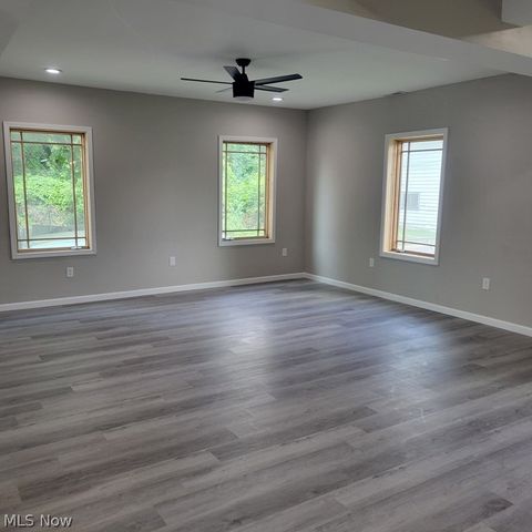 2663 W 28th Place, Cleveland, OH 44113