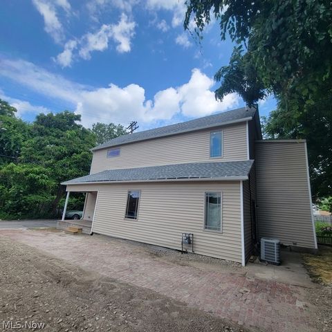 2663 W 28th Place, Cleveland, OH 44113
