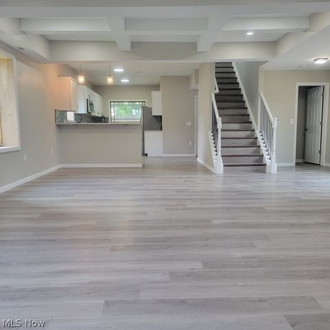 2663 W 28th Place, Cleveland, OH 44113