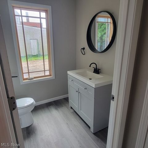 2663 W 28th Place, Cleveland, OH 44113