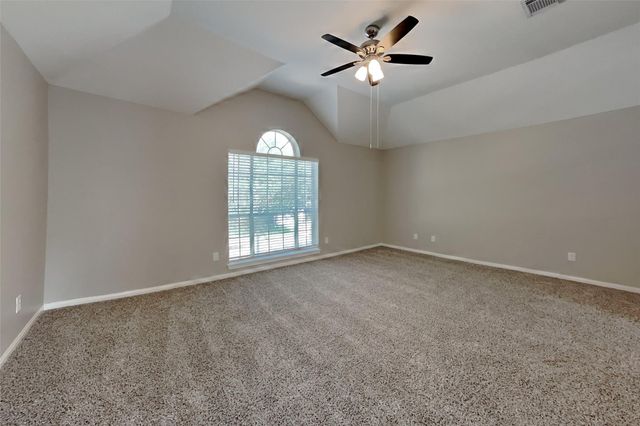 823 Portsmouth Drive, Pearland, TX 77584
