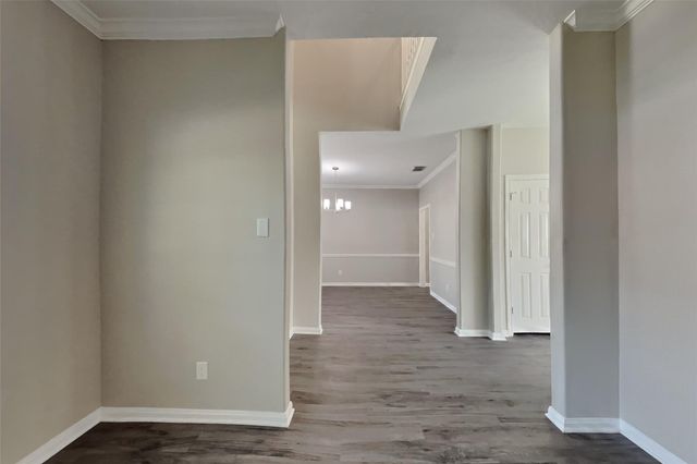823 Portsmouth Drive, Pearland, TX 77584