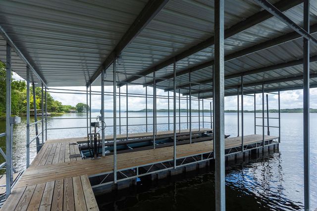 1686 Marina Road, Russellville, AR 72802