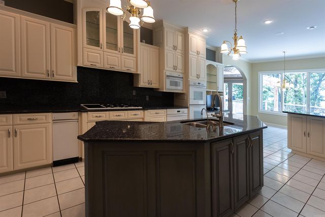 1686 Marina Road, Russellville, AR 72802