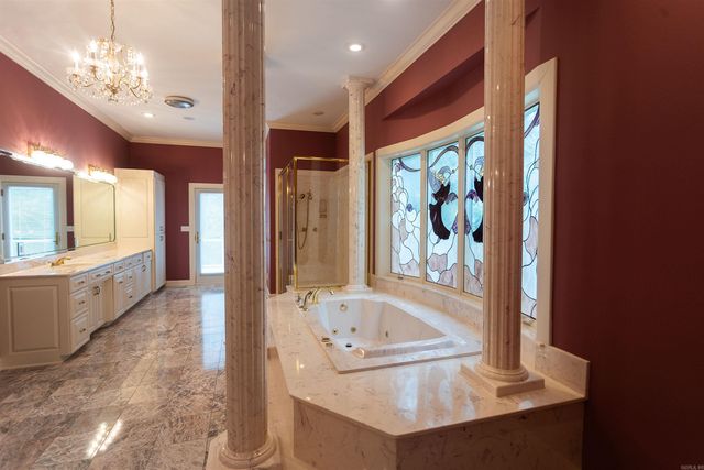 1686 Marina Road, Russellville, AR 72802