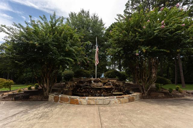 1686 Marina Road, Russellville, AR 72802