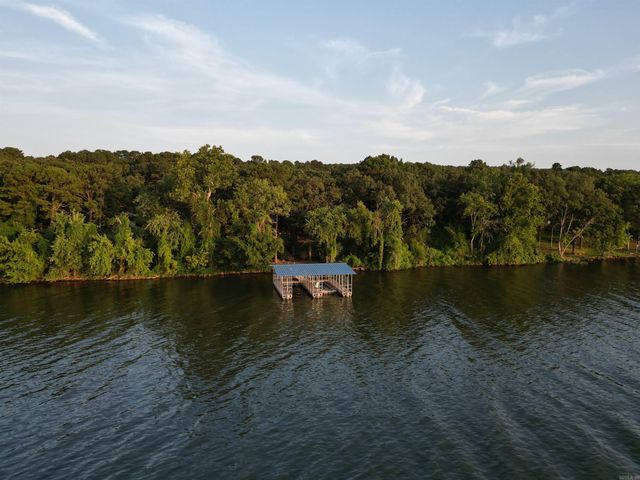 1686 Marina Road, Russellville, AR 72802