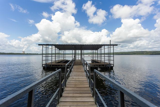 1686 Marina Road, Russellville, AR 72802