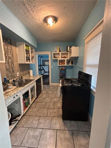 3808 Bellefontaine Avenue, Kansas City, MO 64128