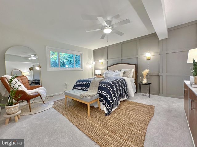 3211 GARY CT, Falls Church, VA 22042