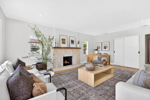 5038 Hastings Road, San Diego, CA 92116