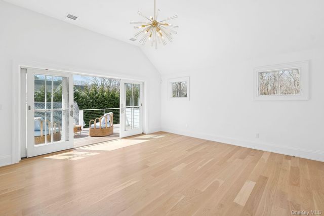 278 Hampton Street, Sag Harbor, NY 11963