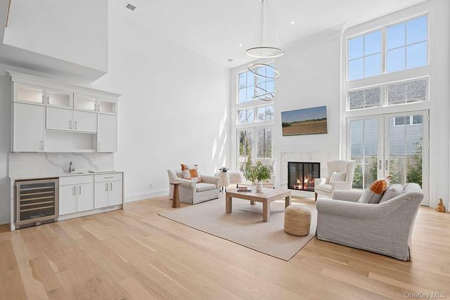 278 Hampton Street, Sag Harbor, NY 11963