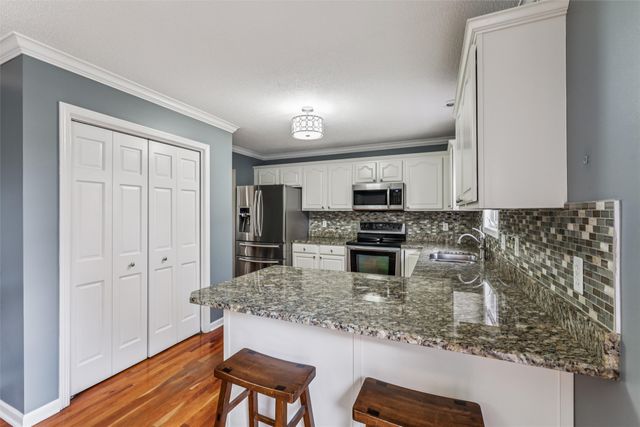 1015 SE Applewood Lane, Waukee, IA 50263