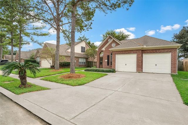 18423 Cobblestone Drive, Cypress, TX 77429