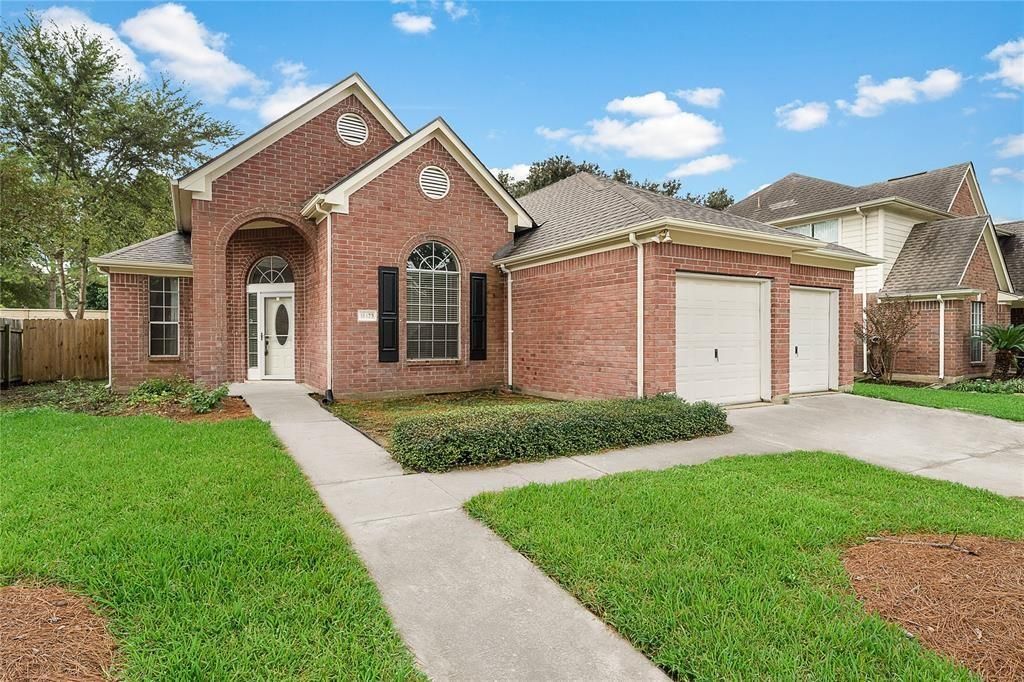 18423 Cobblestone Drive, Cypress, TX 77429