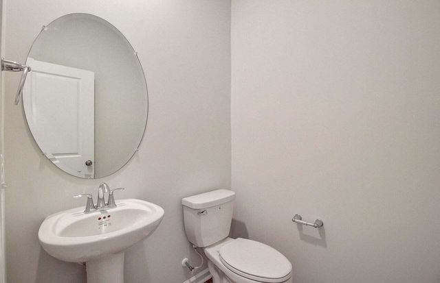 411 Cropfield Drive, Summerville, SC 29485