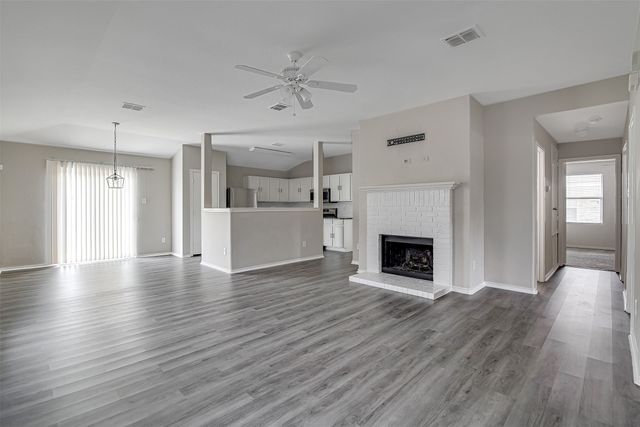 596 Creekbend Street, Crowley, TX 76036